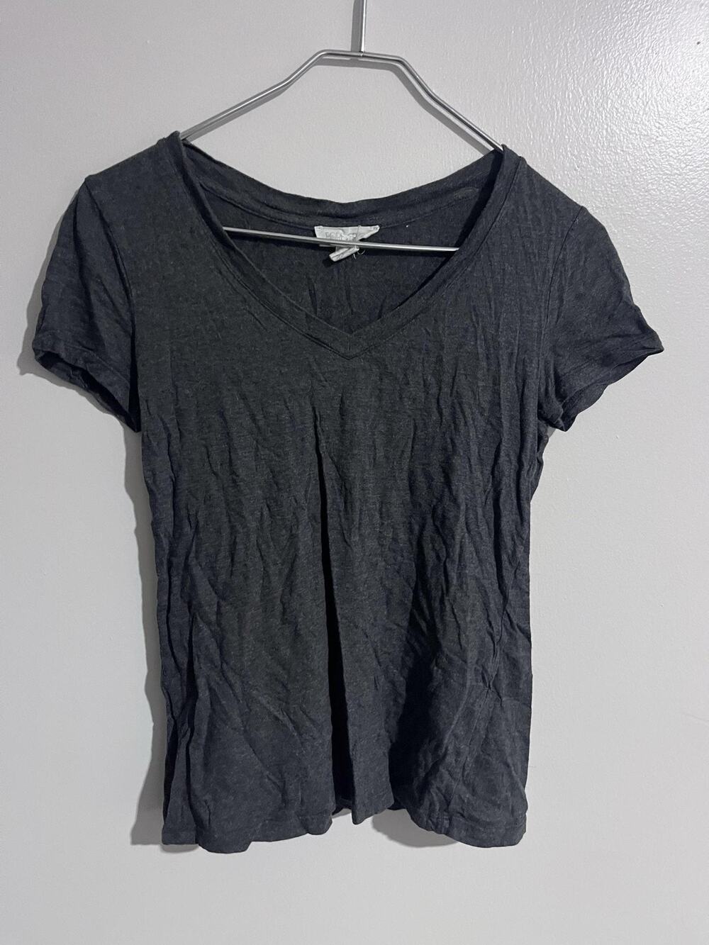 FOREVER 21 T-Shirt Womens S Gray V-Neck Short Sleeve Slim Jersey Basic